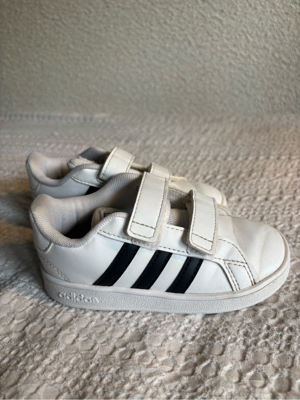 adidas Kids White Sneakers with Black Stripes - Velcro Strap